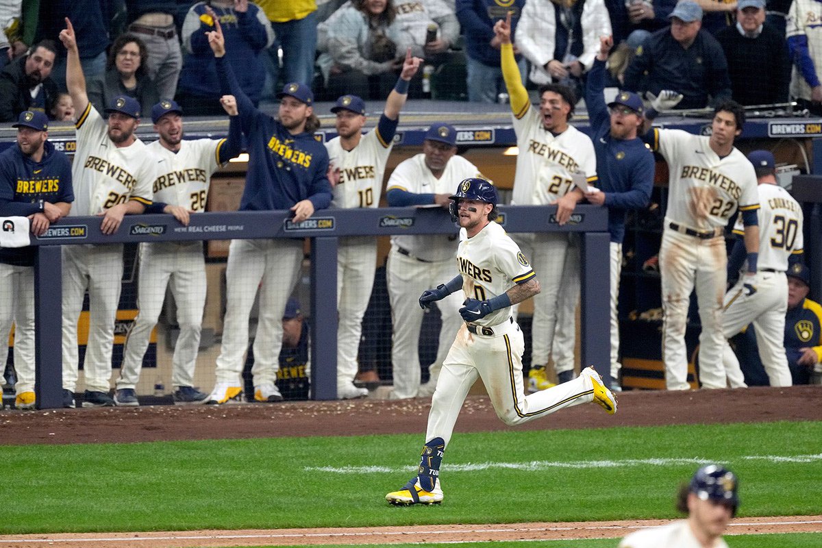 AnyLeagueOaks's tweet photo. One of our most anticipated prospects, manning the middle of our infield.

Welcome to the show, @BRiCEcTuRANG. https://t.co/xvLR7Nddao