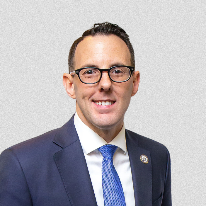 Michael_Quinlin's tweet photo. All of us at @VisitMA look forward to working with  Brian Arrigo, the newly appointed Commissioner of the Mass Department of Conservation + Recreation.  @Revere311  @MassDCR  @MassEOHED  #tourism #conservation  https://t.co/rZ7cfwPVhT https://t.co/4ttnTLLXx9