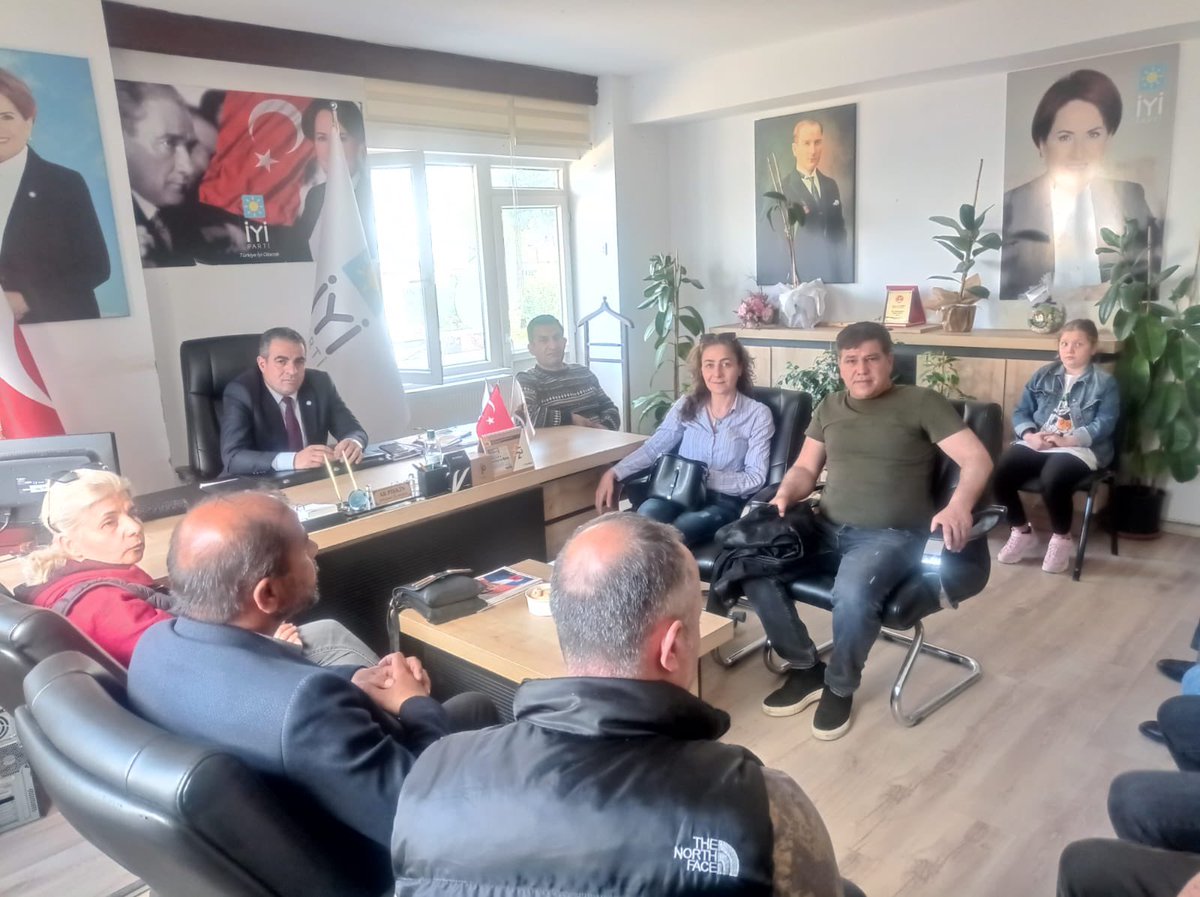 iyipar's tweet photo. Bugün Divan Başkanlarımızla istişare toplantısı yaptık, gündeme ilişkin görüşlerimizi beyan ettik.
@iyiparti @meral_aksener @iyiparti_27 https://t.co/fz9M3Kp9xL