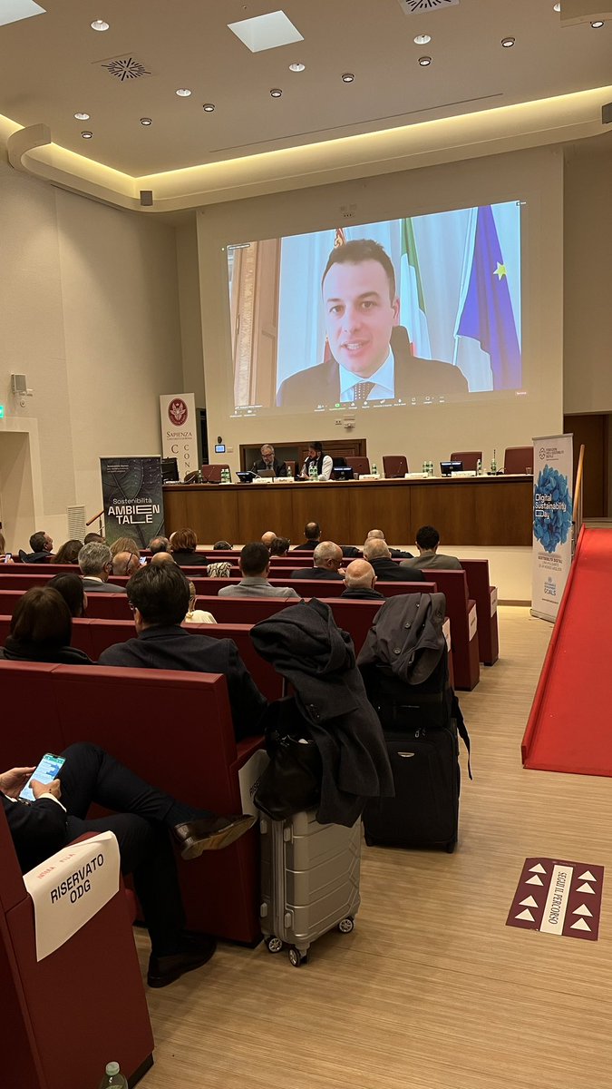 “Per la nostra città la sostenibilità digitale è centrale: lo è per gestire meglio il turismo così come per offrire servizi migliori ai cittadini residenti.”

Simone Venturini, Assessore allo sviluppo economico e turismo del 
<a href="/comunevenezia/">Comune di Venezia</a>