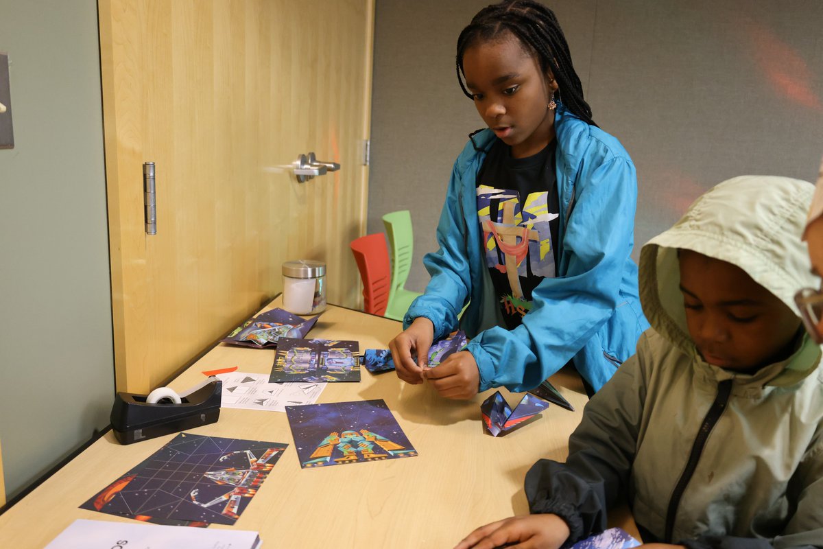 RBEMuseum's tweet photo. Thanks to everyone who joined us at the Explore Ray Bradbury event at the @WaukeganLibrary over the weekend. A very nice turnout, especially young people, having fun with the exhibits, activities &amp; readings from Bradbury books &amp; stories. @ILhumanities helped fund the event. #RBEM https://t.co/l2AMwND71s