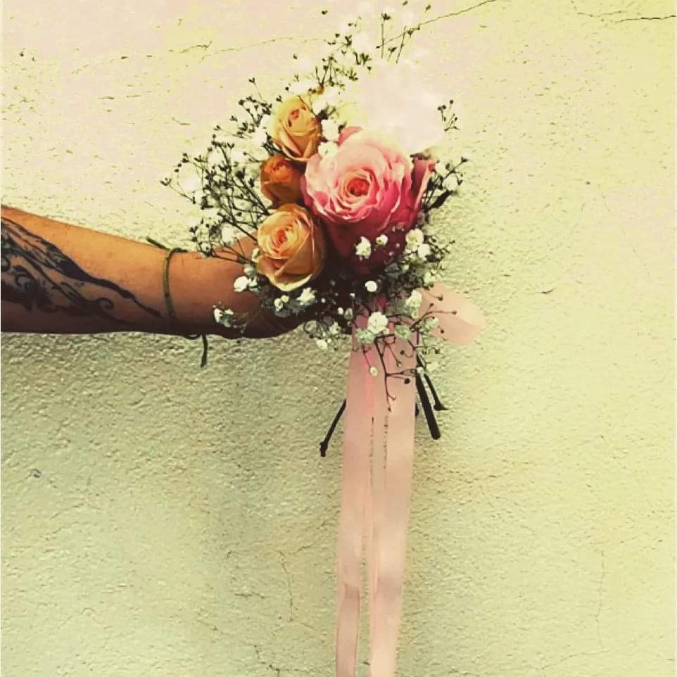 LilieSegato's tweet photo. Aujourd'hui nous célébrons l'union de E&amp;D 
Malgré le temps plan b mis en place installation réception
Cérémonie religieuse avec cortège

Félicitations aux heureux mariés
 
#mariage
#wedding
#domaineviticole 
#southoffrance
#Var
#Paca https://t.co/L4ZOtMjgTr