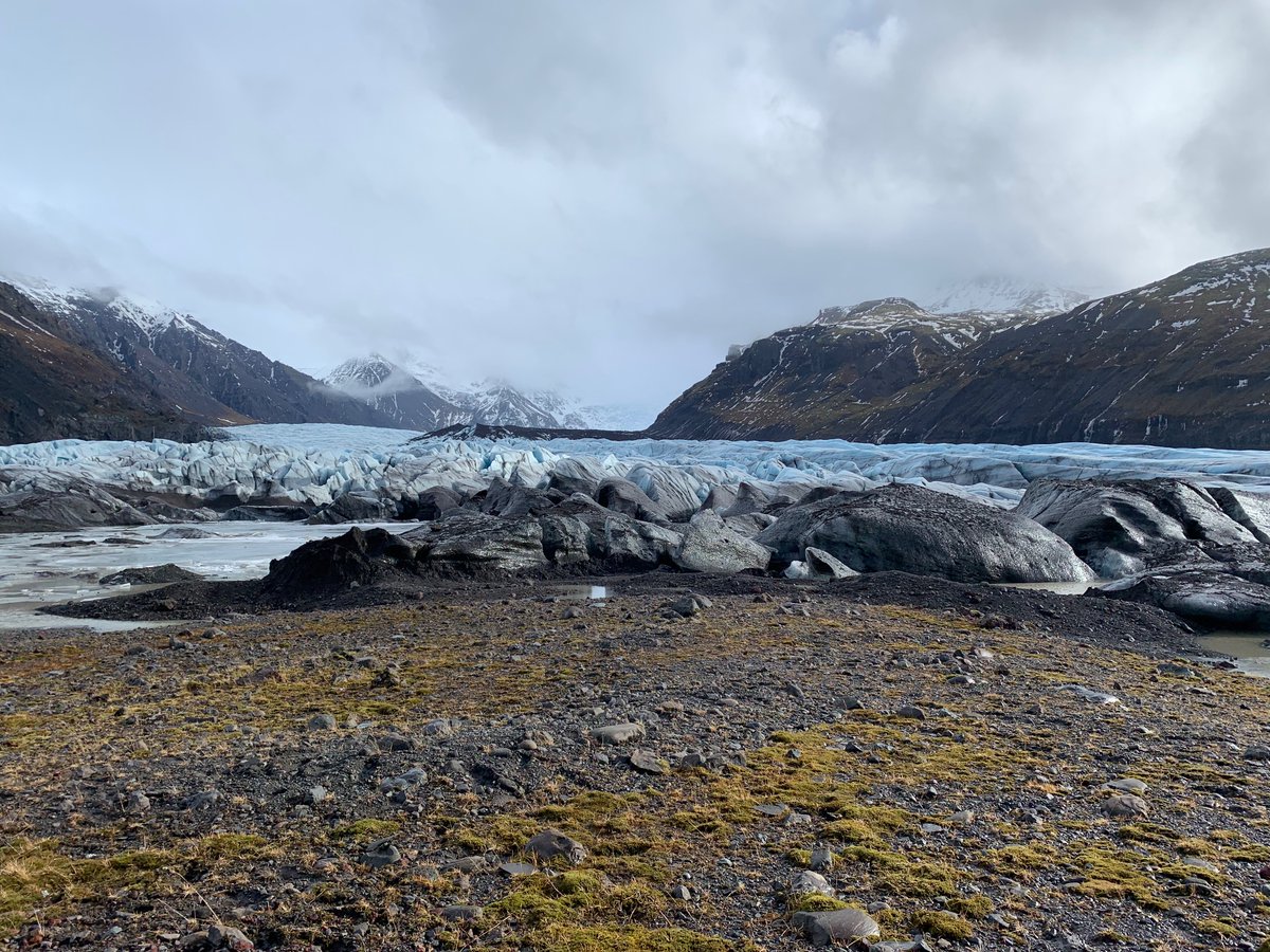 Listen to me chat with my colleague Rachel Carr about #glaciers and climate change for Earth Day @NCL_Geography podcasts.ncl.ac.uk/fromnewcastle/…