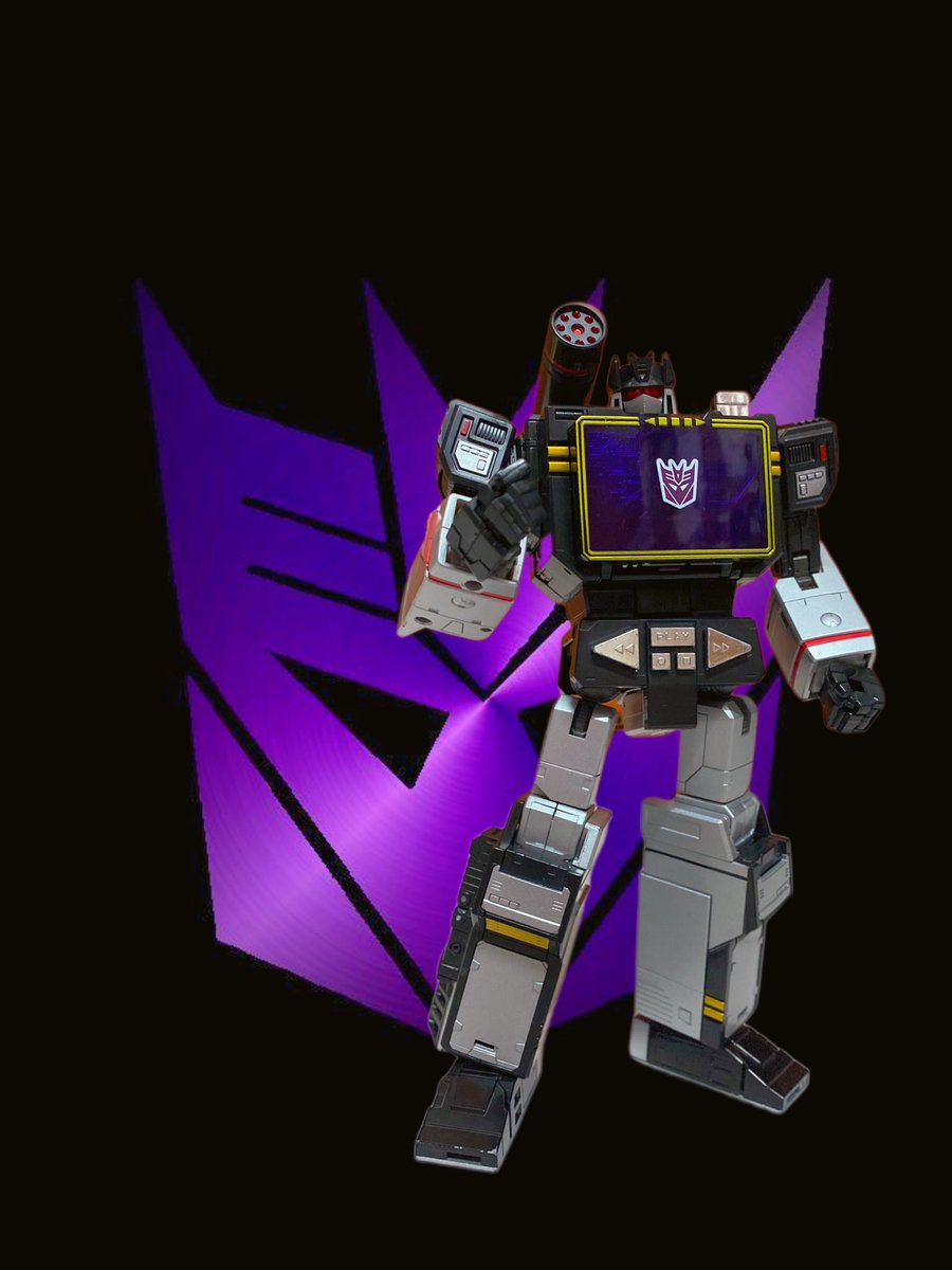 fallenespada's tweet photo. Soundblaster

#transformers #transformersg1 #decepticon #soundblaster #soundwave #takaratomy #tfmasterpiece #mp13b https://t.co/shVSgOGHJ7