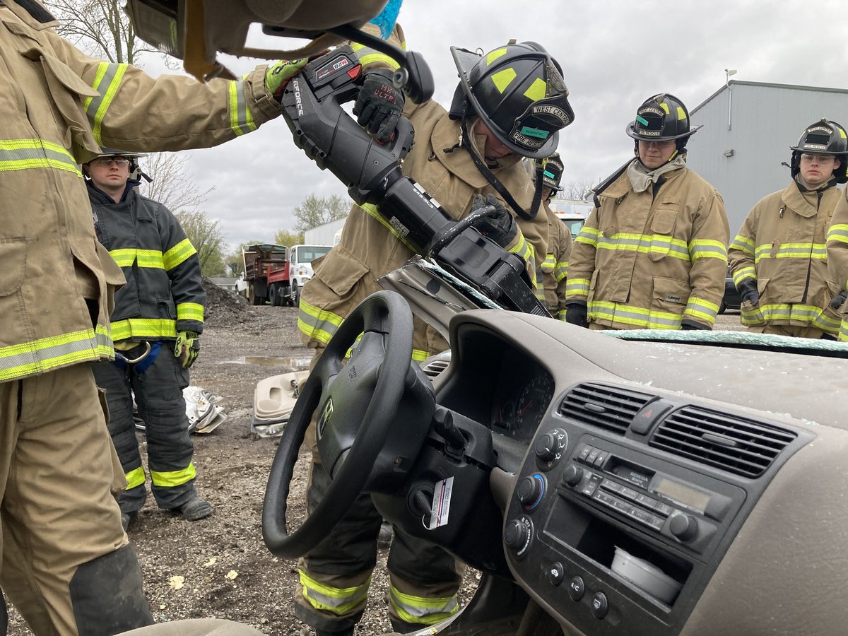 westcentralcte's tweet photo. Yesterday Fire &amp; Rescue students trained on vehicle rescues. 🚗 A big thank you to Mitchell Powell from Howell Rescue Systems for training the students, and to Wilson's Towing for providing the cars and space to train. #cte #firerescue https://t.co/775cweUMYM
