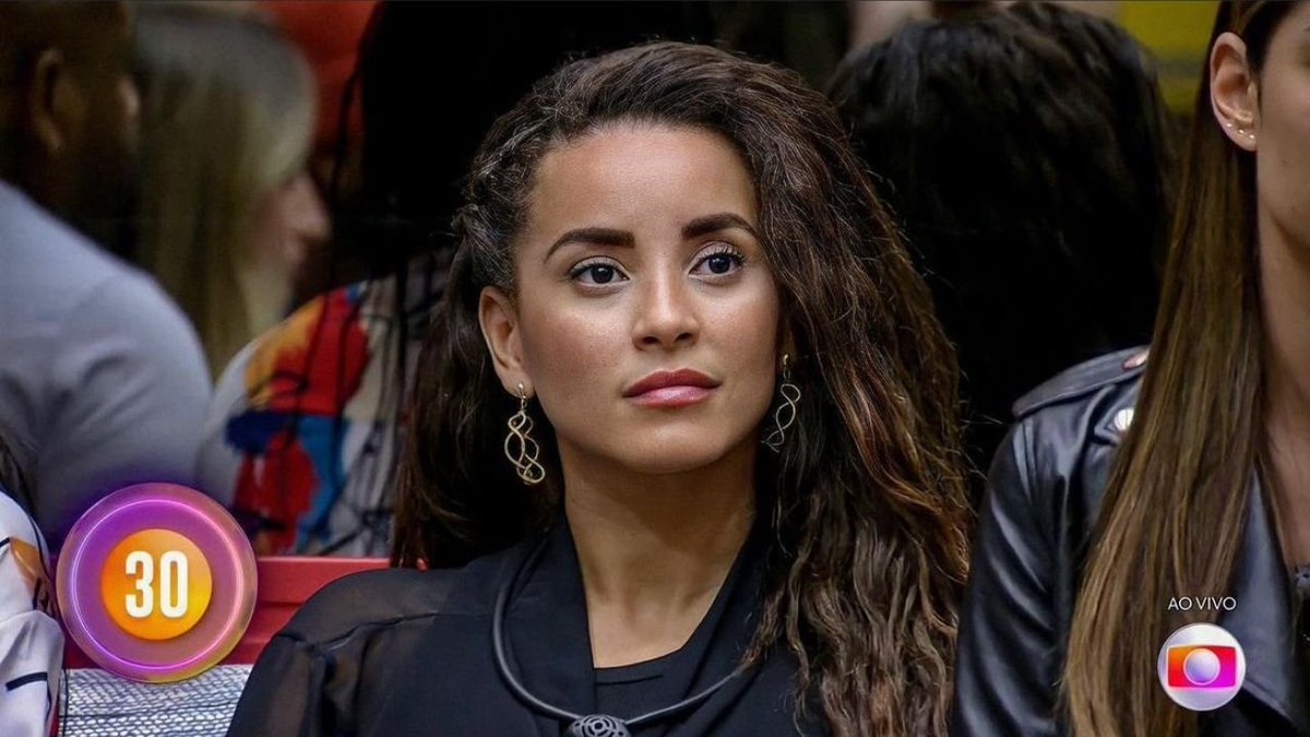 outsidev4mp's tweet photo. gosto muito das outras desérticas, mas na minha "opinião", dos 6 que estão ali esses três mereciam estar na final quando se trata de protagonismo #BBB23 https://t.co/YpiTtgnXfz