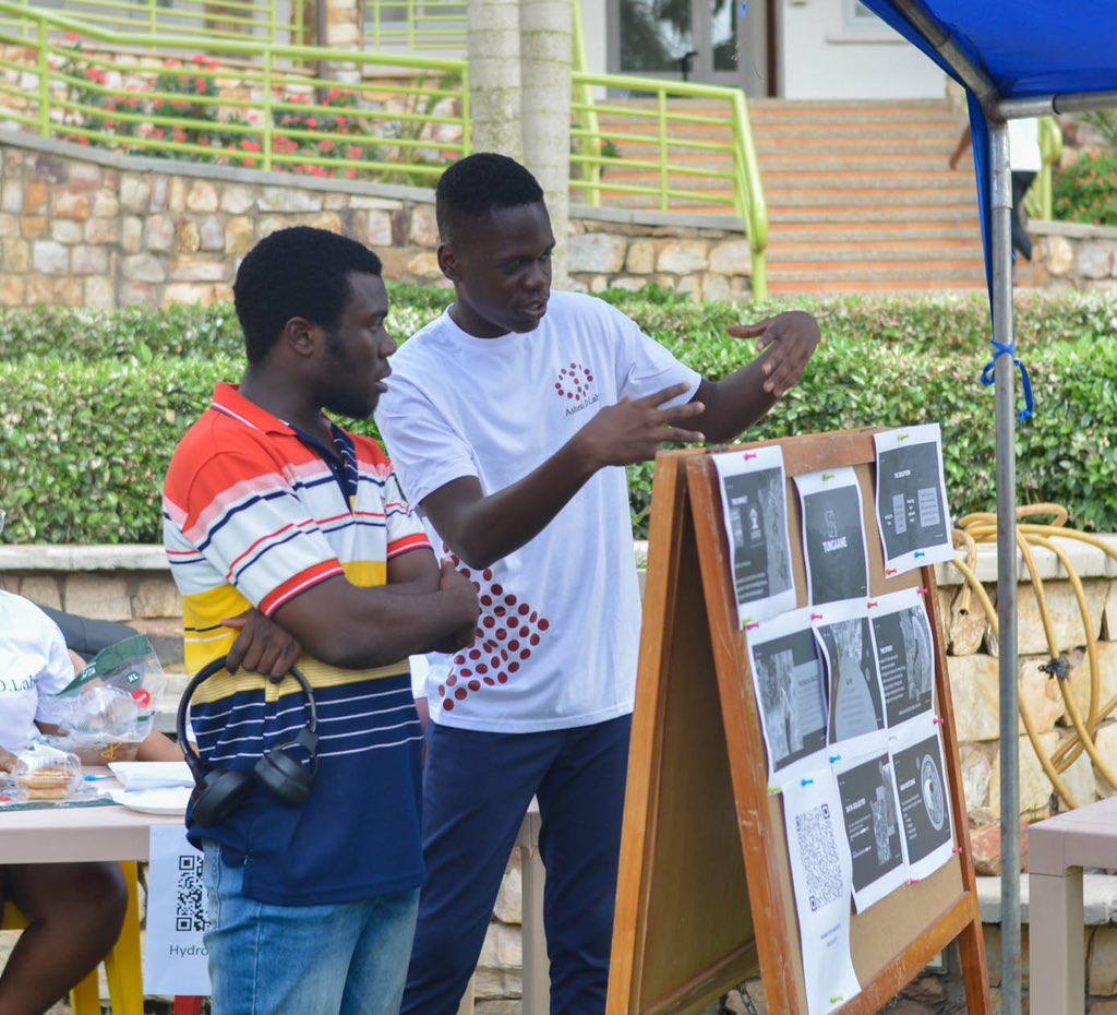 AshesiDesign's tweet photo. ✨April 14th, 2023: The Ashesi Design Lab's phenomenal exhibition brought together an exceptional display of student projects, showcasing the brilliant minds of tomorrow 🎓🌟
#AtAshesi #AshesiDlab #ashesientrepreneurs #AshesiDlabteam #Ashesi #entrepreneurship #AshesiUniversity https://t.co/FjF4Y71t4T