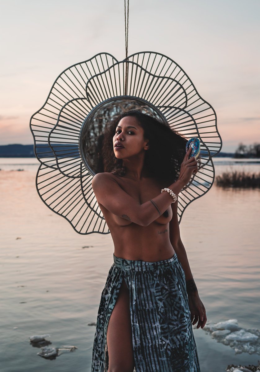 realalexxawalker tweet media