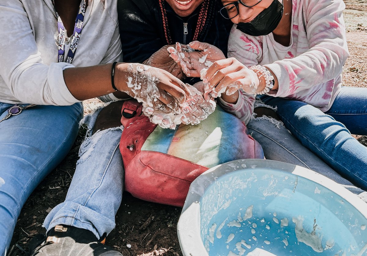 CampFireHOK's tweet photo. Ever heard of a non-Newtonian fluid? Students who visit our Outdoor School program have!

One of our most popular Outdoor School activities is Cornstarch Quicksand. Students learn the properties of quicksand and create their own “quicksand” using cornstarch and water. https://t.co/aa1zSINAmu