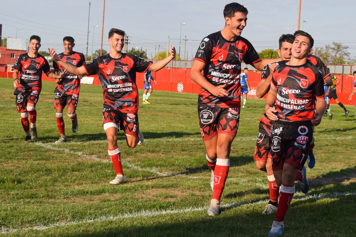 Cambacdc's tweet photo. 🤩 Buen dia Rojo ¡Que lindo ganar en casa! https://t.co/NHlGBh5LLs