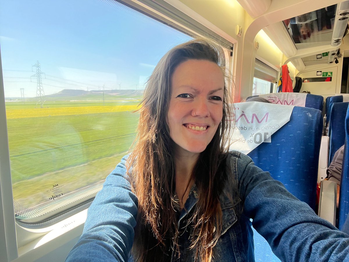 ¡Comienzo nueva aventura! Voy a descubrir un área transfronteriza preciosa entre Zamora y Portugal en torno al Valle del río Duero 

¡Empezamos!

Esta experiencia es posible gracias a <a href="/ClusterAeice/">AEICE Clúster de Hábitat Eficiente</a> <a href="/poctep/">Interreg España-Portugal</a> <a href="/FundacionSMLRPH/">Fundación Santa María la Real</a> <a href="/_AIMRD_/">Asoc. Ibérica Municipios Ribereños Duero</a> <a href="/ipb_pt/">Instituto Politécnico de Bragança</a> 

#DuraDouroEU #SomosDueroDouro