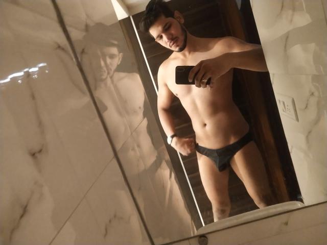krick8802's tweet photo. That day in hotel he fucked me more than 30 times ... https://t.co/nWs4svXdRC