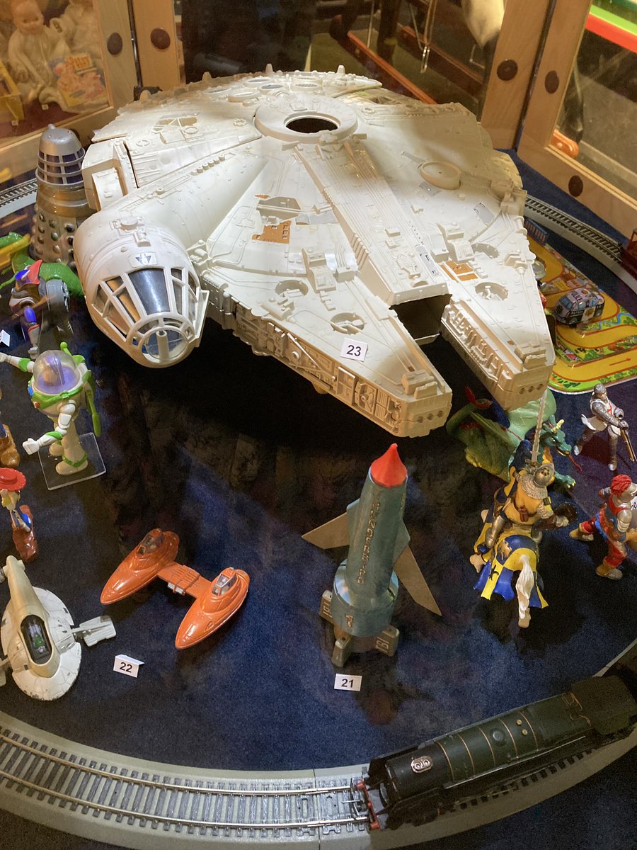 Museum of Cannock Chase was the perfect venue for talking about engaging families - what a gem of a toy gallery &amp; warm welcome from the team @DavyTheCanary Today was definitely one of those days when you realise how lucky you are to do your job ❤️