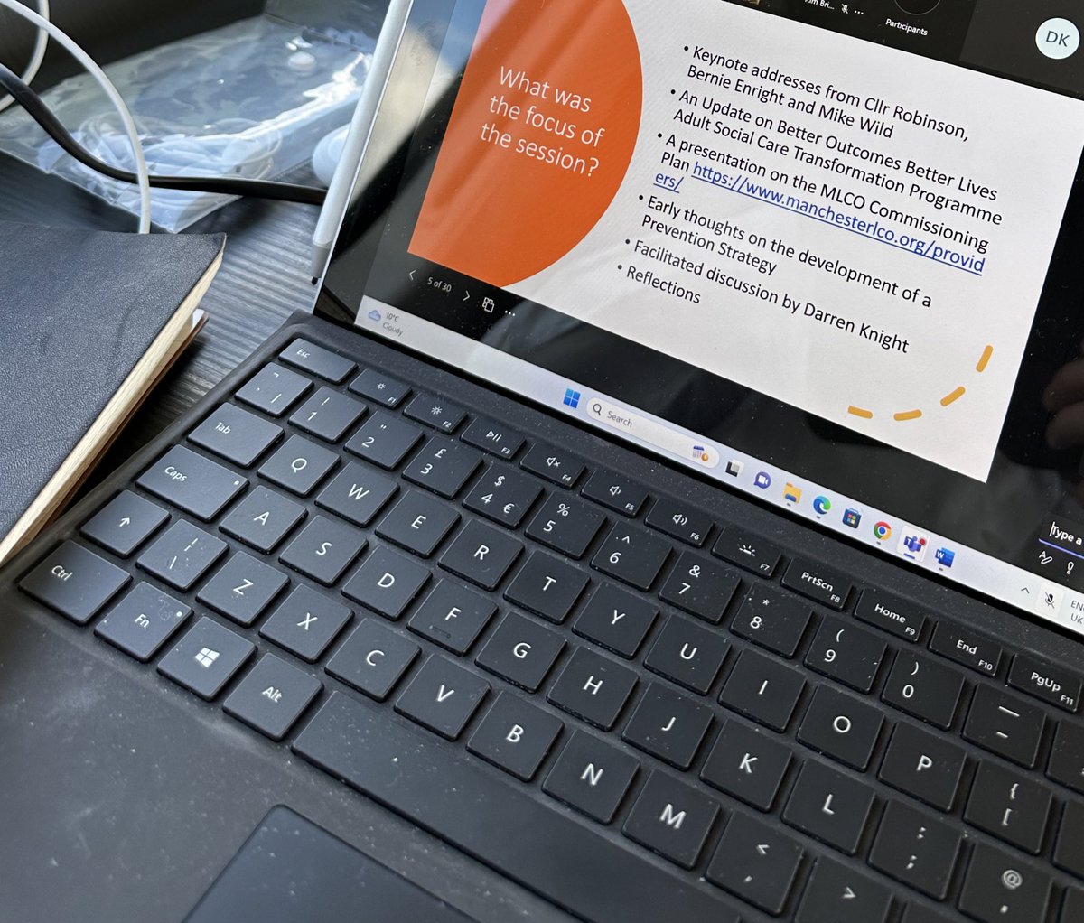 Darren Knight tweet media