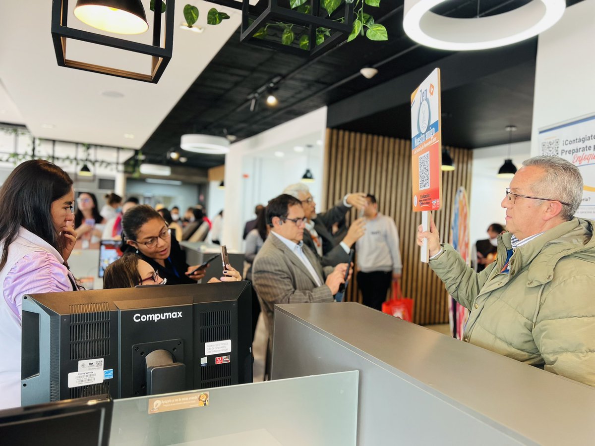ControlIntCund's tweet photo. ¡Agradecemos a @HaciendaCundi por su compromiso en equipo por generar una cultura del control efectiva frente al logro de los objetivos en @CundinamarcaGob! 🙌🏻 

Entregamos conocimiento, tips y recomendaciones para las Auditorías con Enfoque Empalme 2023. 🚀🤓

#RegiónQueProgresa https://t.co/yT5Rg4JU8I