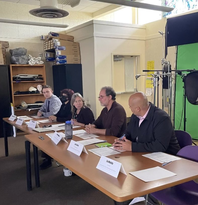 ACATL's tweet photo. Thank you to @officialSCUSD New Tech HS Principal Martin for inviting me to panel for the Senior ‘Defense of Learning’ presentations.  

These students reflect &amp; defend on their skills and performance during this senior year.  

Joined by @RhodesTrustee @twkayatta &amp; Sup. Aguilar https://t.co/jk8dYvi3Xc
