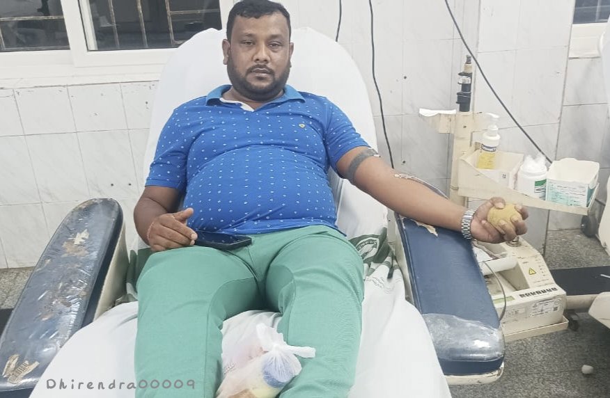 dhirendra00009's tweet photo. We are very delighted for your efforts towards the noble cause. Thanks a lot Mr Rashmi Ranjan Behera for donating (B+ve) #blood to a needy patient at SCB Medical College, #cuttack
#BloodMatters #blooddonation #DonateBlood #SaveLife #Lifelinecharitabletrust #Odisha https://t.co/xELYmQKsx6