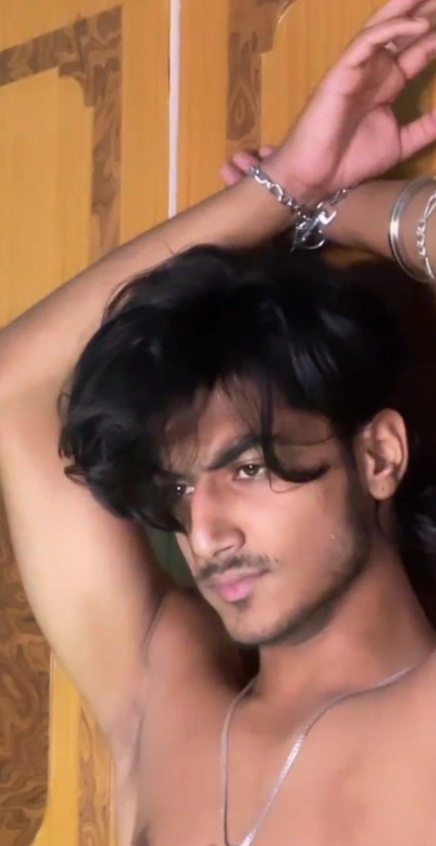 krick8802's tweet photo. Once Lakshay completed his gym and come back in my home and his underarm is smelling too bad and he has lots of derts In his underarm then he forcefully put my head inside his underarm and I clean that with my tongue 👅
#indiangay #boy #HandsomeGuy https://t.co/MWuj2KyGwS