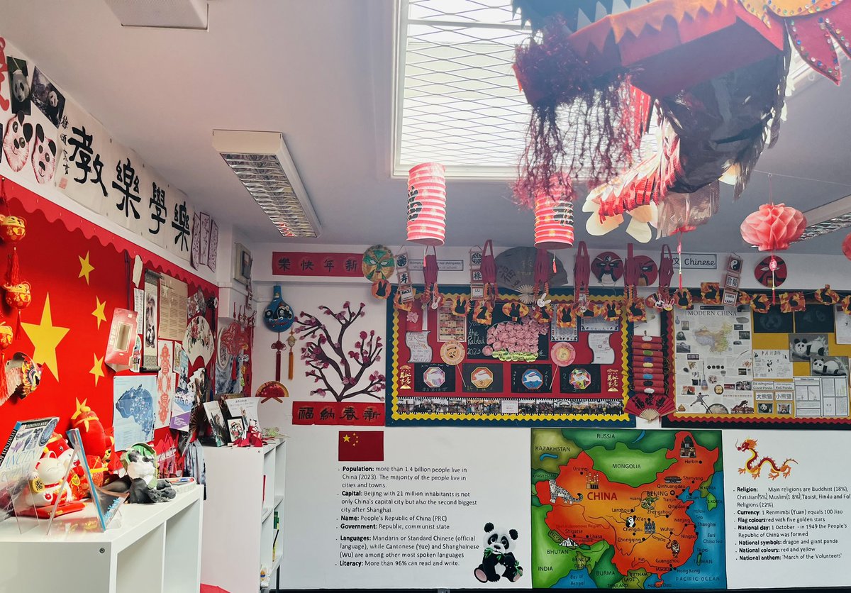 lstevenson2410's tweet photo. Wonderful way to start a new term, with a visit to @ourladyoflourd1. A really productive chat with the head teacher followed by a tour of the school and the chance to see the fabulous pupils and their incredible work in action. #SchoolImprovement @BEPvoice #ConsortiumPartner https://t.co/VjxKaEyatq