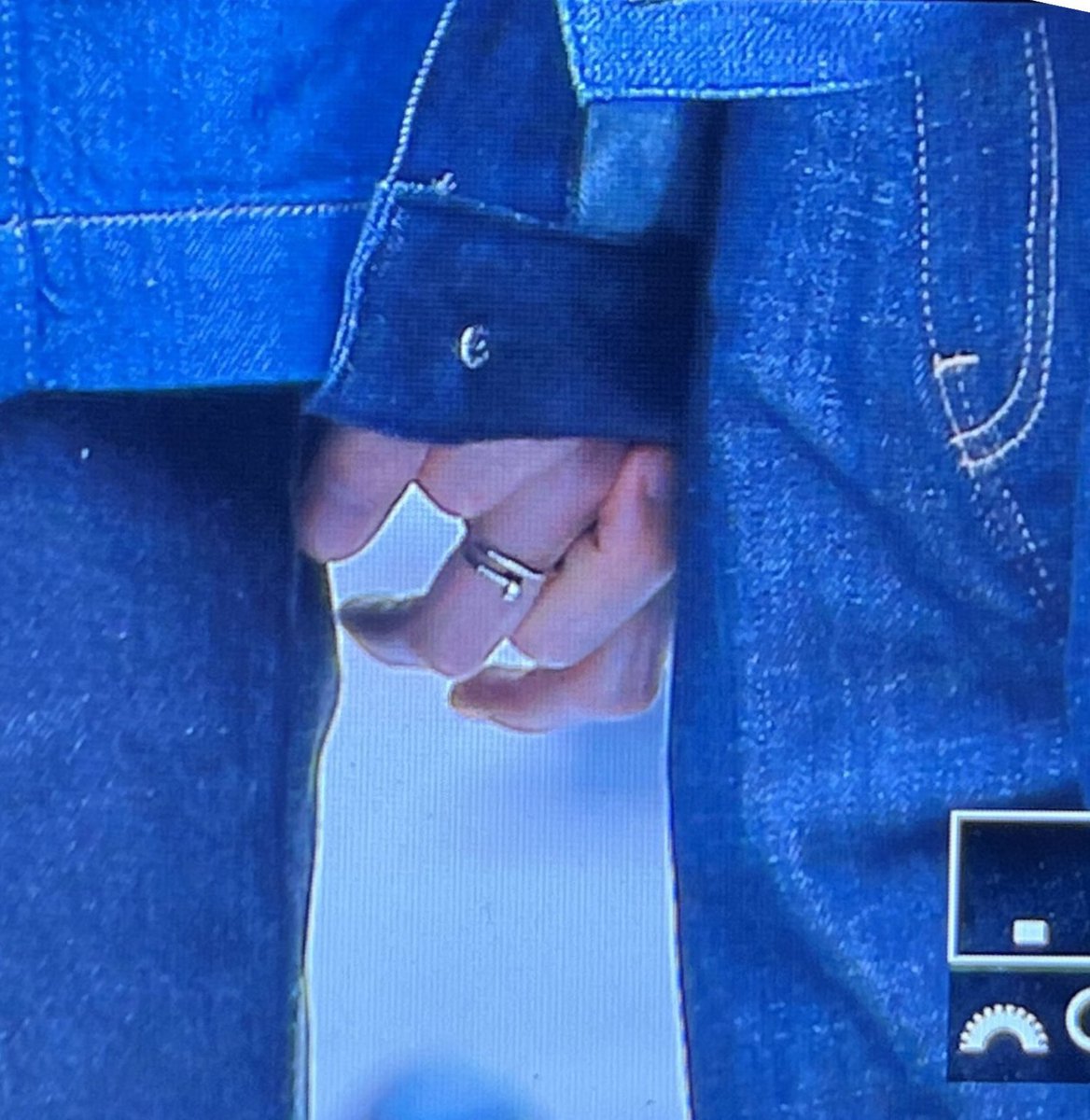 ★★ archive tweet media