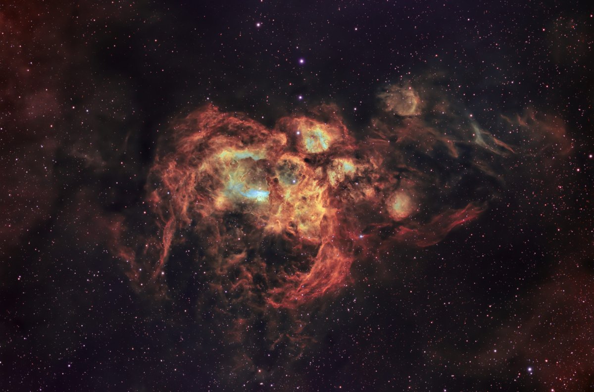 NounsArchive's tweet photo. Did you know there's a repository of cc0 space images to be used freely by artists sponsored by @nounsdao ?

@CosmosAstroArt's passion on space &amp; astronomy has pretty much helped building this. Do check it out!

→ https://t.co/b2rJx402H9 https://t.co/YqDYcdHka6