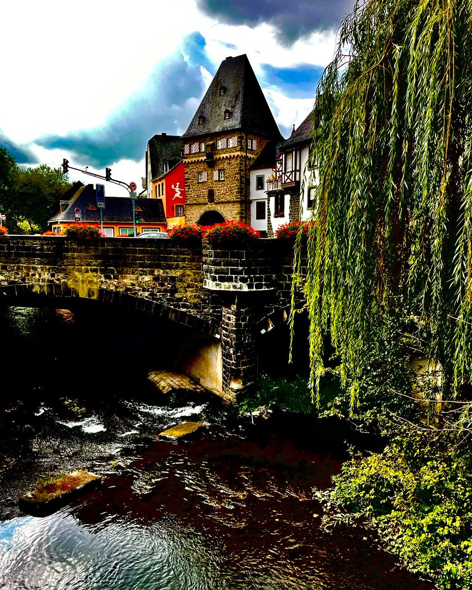 AuthorSAdrien's tweet photo. #AuthorTravels
See where I traveled for the inspiration of the crown jewels. Find out all about the jewelers and their creations in the exciting competition in the Infiltrating the Ton Series. 

https://t.co/k5b3NomS4x https://t.co/uyEkuLWmvj