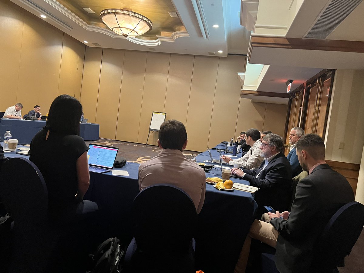 rkamaleswaran's tweet photo. Brainstorming the next gen #Bridge2AI2023 standards and tooling @NIH_CommonFund @CHoRUS4AI. Investigators hard at work prepping for #AIinHEALTH https://t.co/od3n0trF4Y