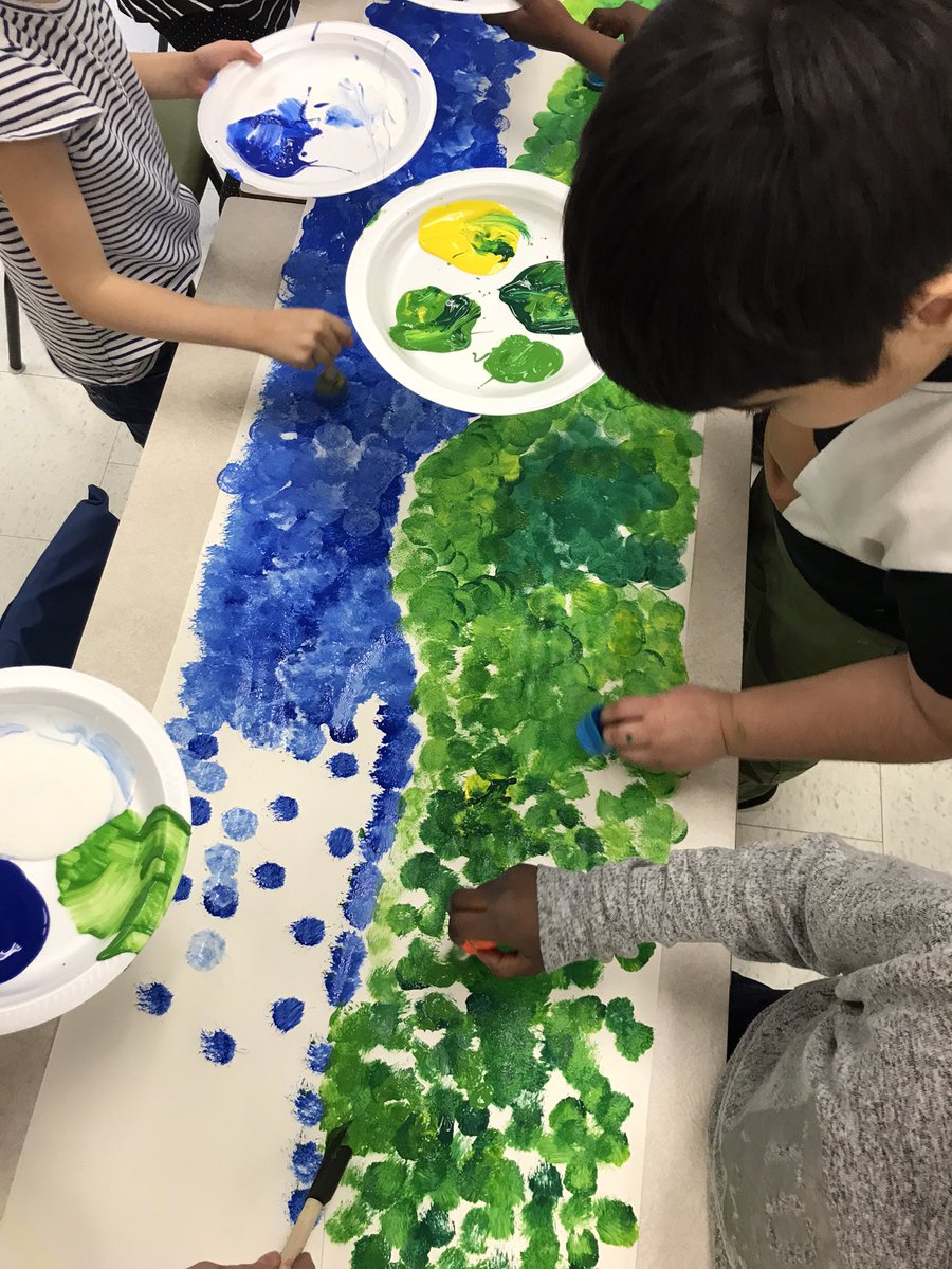 SusanGalbraith4's tweet photo. We all work together!  The Ks @SMA_School create their textured landscape. Stay tuned to see houses being built and families moving in! @ASD_West #CreateConnectCommunicate https://t.co/Pk3gBSLqbp