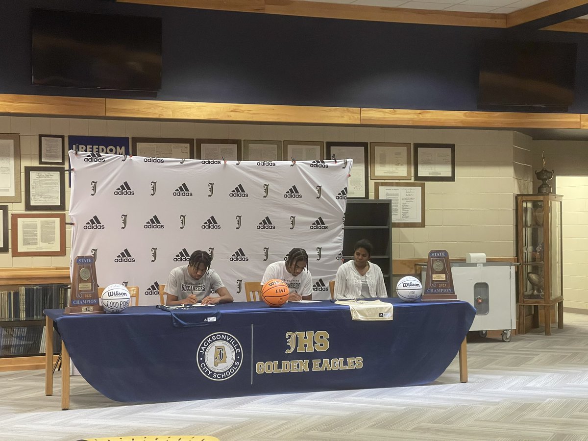 Jacksonville Basketball tweet media