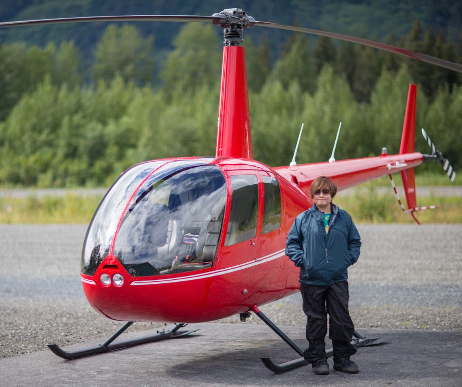 AlaskasDentists's tweet photo. #Flightseeing is a fun way to get a brand new view of #Anchorage! Board a helicopter for a new adventure this month. 🚁 https://t.co/QcNmA17hVG https://t.co/dUVODiLJFi