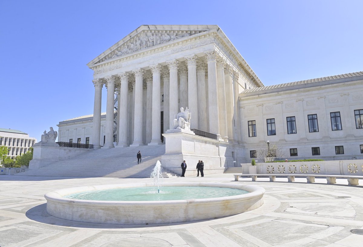 Security allowed ⁦<a href="/tommylisi/">Tom Lisi</a>⁩ and me to move in past the barricades as we wait to speak with Gerald Groff and his legal team. Groff from Lancaster County took his case vs the US Postal Service to the ⁦<a href="/USSupremeCourt/">SCOTUS Updates</a>⁩ today. ⁦<a href="/BrettSholtis/">Brett Sholtis</a>⁩ ⁦@lancasteronline