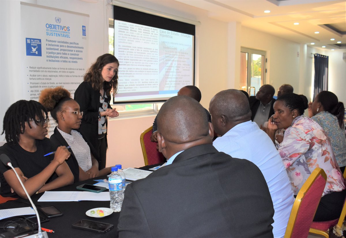 UNDPMozambique's tweet image. And that’s a wrap! The #insightful 2-day training on Human Rights Due Diligence #HRDD to private sector concluded w/ sessions focused on integrating, tracking &amp;amp; #communicating 📢 actions &amp;amp; #engagement with stakeholders, access to Operational Grievance Mechanisms (OGM) &amp;amp; #remedy.