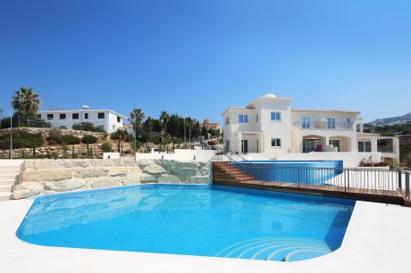 GlobalEstatehub's tweet photo. "🌄🌊 Savor Breathtaking Views of the Mediterranean Sea and Mountains at Domus 🌄🌊 Own a stunning property with traditional Cypriot architecture and convenient location. Learn more here: 👉 https://t.co/TbX90MXDE8 #Domus #LuxuryLiving #DreamHome 🌴🏠🌅" https://t.co/VwOxWkoNDx