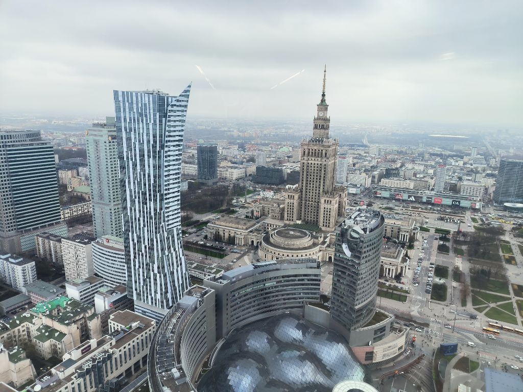 LitFin_CZ's tweet photo. Another successful conference in the books! We were thrilled to attend the Asset Recovery CEE conference in Warsaw last week, discussing the latest developments in litigation finance and asset recovery. Thanks to the organizers and to all the speakers #LitFin #litigationfinance https://t.co/yN9pIpUby8
