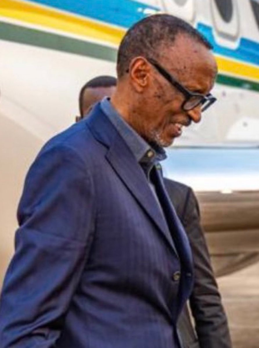 JustineHabiman2's tweet photo. Il est déjà malade !
Il est régulièrement sous traitement.
La communauté internationale devrait anticiper en imposant un dialogue pour un atterrissage en douceur.
Ce tyran a tué en RDC et au Rwanda. https://t.co/h8VpEx2zl8
