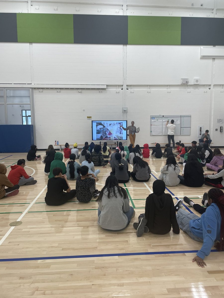 PrairieSkyHPEW's tweet photo. @prairieskycbe PE team discussing and creating our PSS PEW land acknowledgement for our school, community, well-being and learning. 🌅💛⭐️🌍💨🌊🔥 https://t.co/cjGgiboeC6