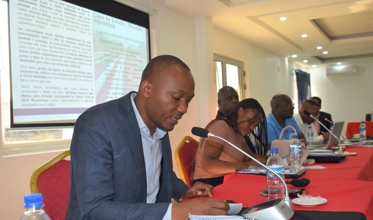 UNDPMozambique's tweet image. And that’s a wrap! The #insightful 2-day training on Human Rights Due Diligence #HRDD to private sector concluded w/ sessions focused on integrating, tracking &amp;amp; #communicating 📢 actions &amp;amp; #engagement with stakeholders, access to Operational Grievance Mechanisms (OGM) &amp;amp; #remedy.