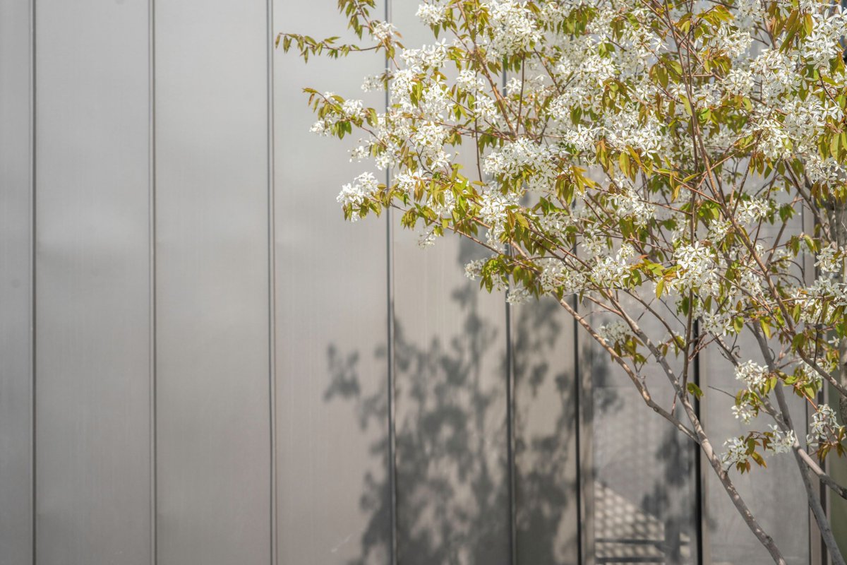 Indulge in a choice of three wines paired with an artisanal tapas plate made in-house by Chef Neil Taylor. Savor the sunset with us this Thursday evening from 4 — 6pm. We look forward to seeing you there. RSVP. 
bit.ly/3SGdUGT