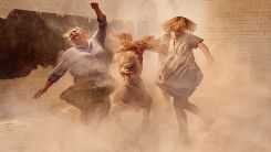 CorkMidsummer's tweet photo. Sending all the good vibes to @siobhni and all the cast of #DancingAtLughnasa on their opening night at the @NationalTheatre tonight!
It'll be back to home turf then for Siobhán for @LandmarkIreland's production of HAPPY DAYS at @CorkOperaHouse in June as part of #Midsummer23. https://t.co/d85XeiZq56