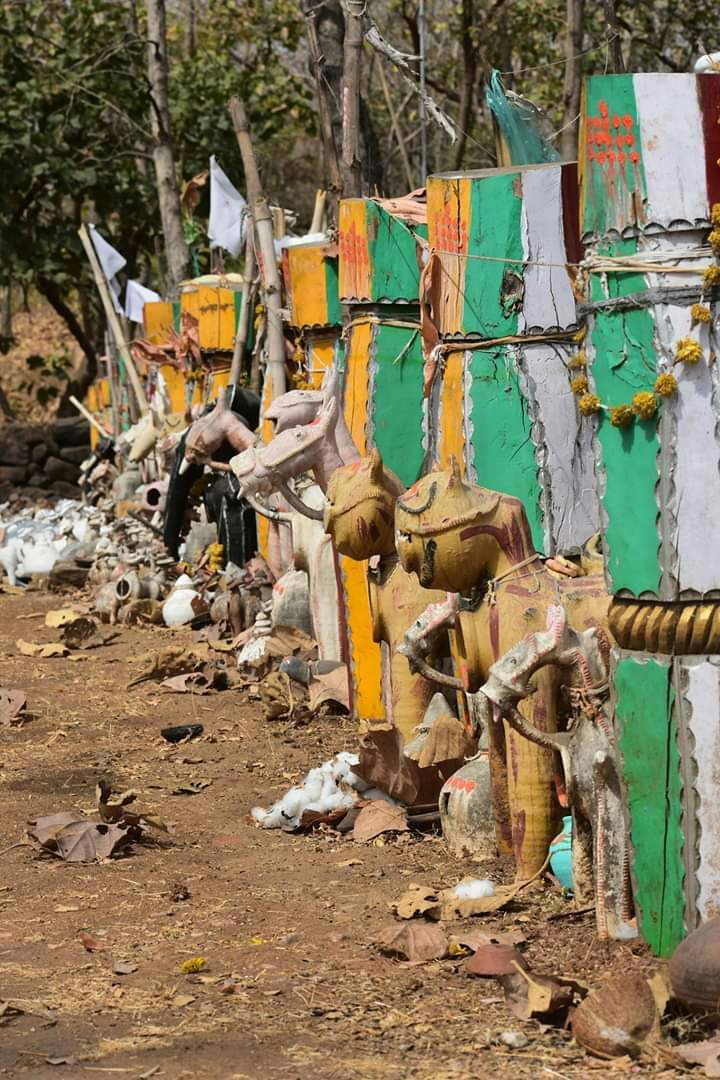 જે લોકો તેમનો ઈતિહાસ,મૂળ,સંસ્કૃતિની જાણકારી વગરના હોય છે તે મૂળ વગરના વૃક્ષ સમાન છે..!!
#Copy👇
<a href="/kiranpatel2994/">PI Er Kiran Padvi</a>
#जोहार 
#WorldHeritageDay 
#WorldHeritageDay2023