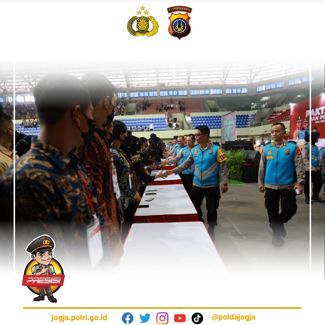 PoldaJogja's tweet photo. Pada seleksi penerimaan Anggota Polri kali ini, terdapat sebanyak 2031 peserta dengan rincian Taruna/i Akpol sebanyak 94 Peserta, Bintara Polri sebanyak 1797 Peserta, dan Tamtama Polri sebanyak 140 Peserta.
#DamaiIndonesia #KapoldaDIY #PaktaIntegritas #RimPolri #PenerimaanPolri https://t.co/kMujqdc9iN