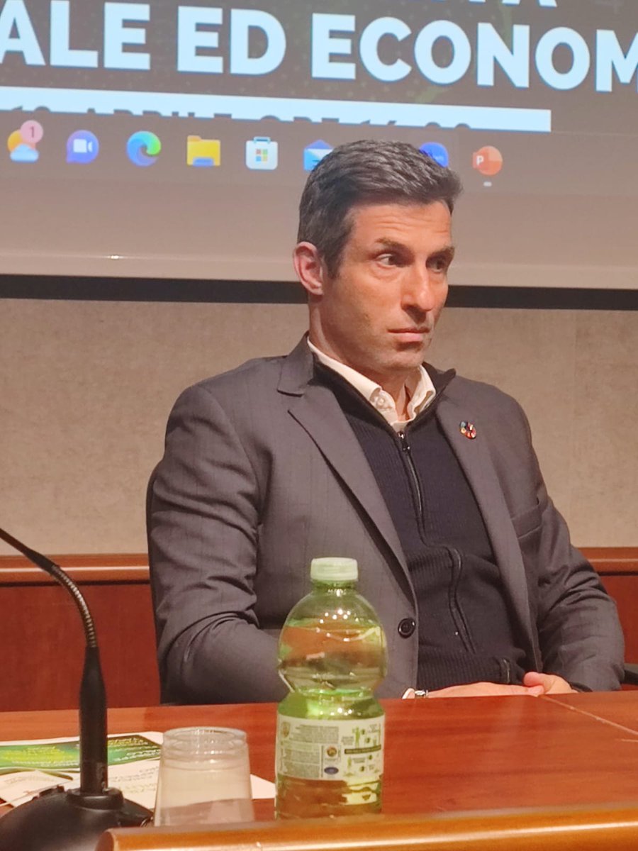 AlessandriaAsti's tweet photo. Oggi 18 aprile alle ore 16.00 presso l'Associazione Cultura e Sviluppo si è svolto il Convegno "Crescita, Partecipazione e Sostenibilità".
Moderatore:  il Segretario Generale UST CISL Alessandria - Asti Marco Ciani. https://t.co/vScbjpOSs7
