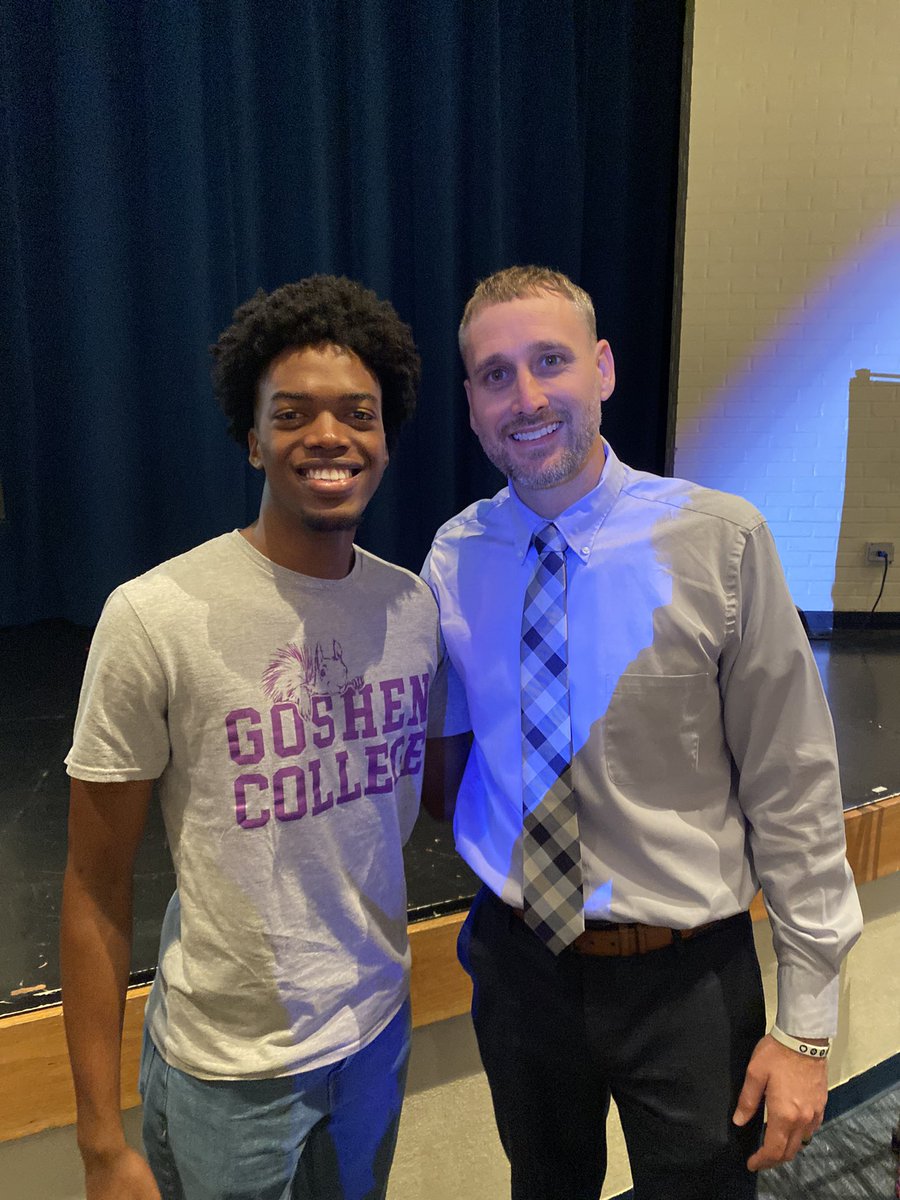 G_Hull's tweet photo. Congratulations to @JoshuaSimilien on his signing to @GCMapleLeafs_MB 🍁‼️ Beyond proud of you 🦅‼️ https://t.co/Jyc9pfqrP1