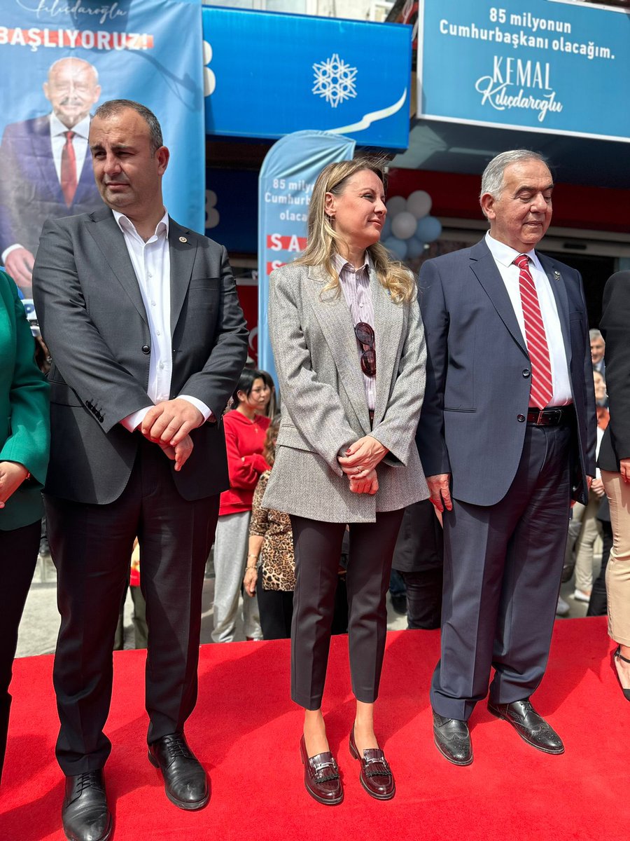 Nderededeva's tweet photo. Narlıdere'de #milletittifaki seçim ofisimizin açılışını vatandaşlarımızın yoğun katılımıyla gerçekleştirdik. 🌱💧 https://t.co/b6wuuybiDg
