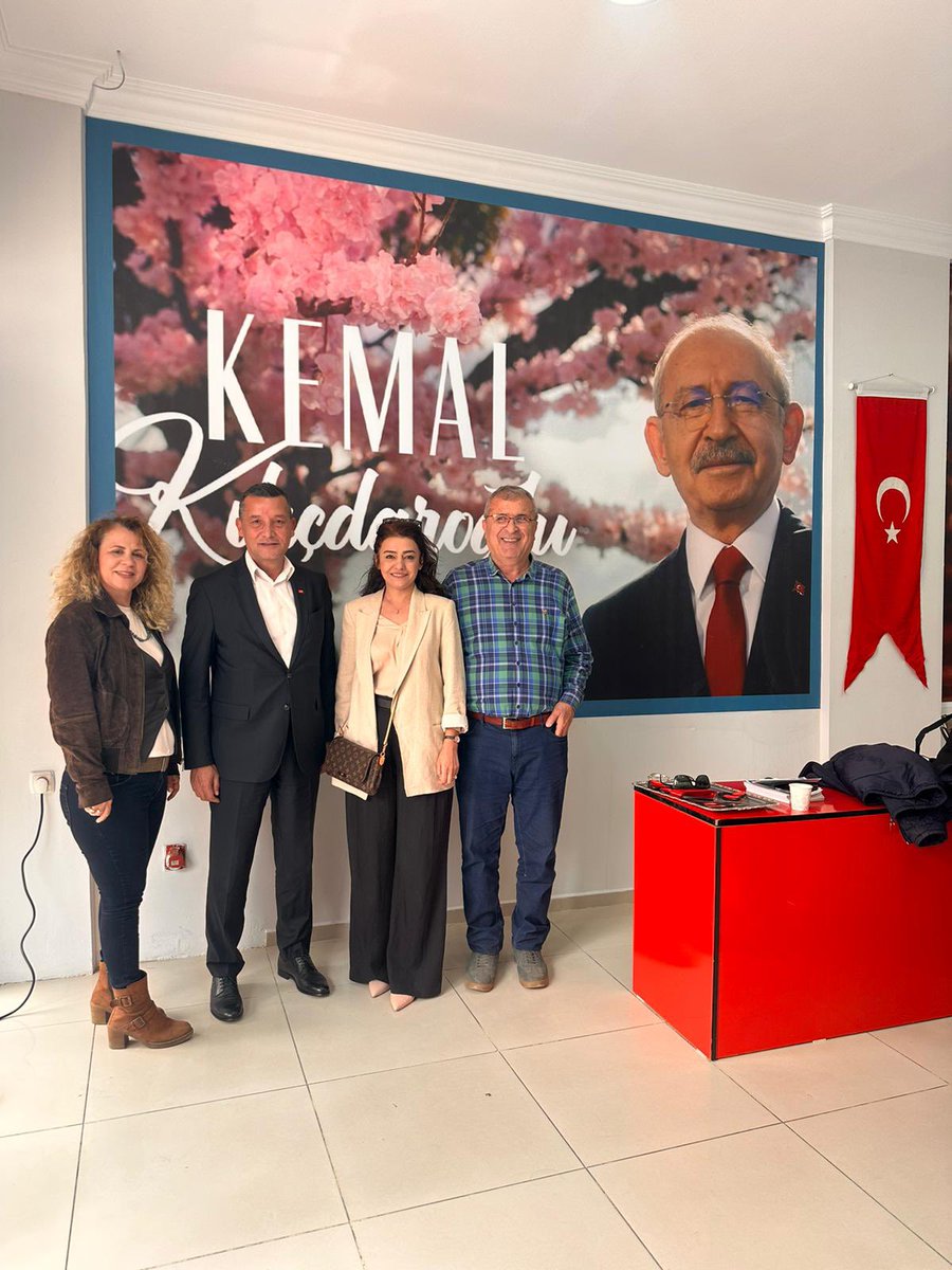 Nderededeva's tweet photo. Narlıdere'de #milletittifaki seçim ofisimizin açılışını vatandaşlarımızın yoğun katılımıyla gerçekleştirdik. 🌱💧 https://t.co/b6wuuybiDg
