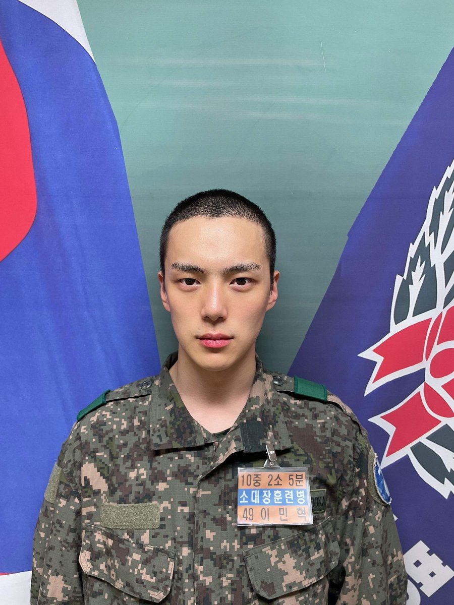 [#wwmx_minhyuk] 소대장훈련병 이민혁 Platoon Leader trainee Lee Minhyuk 🥺 Serve well and with pride! #민혁 #MINHYUK