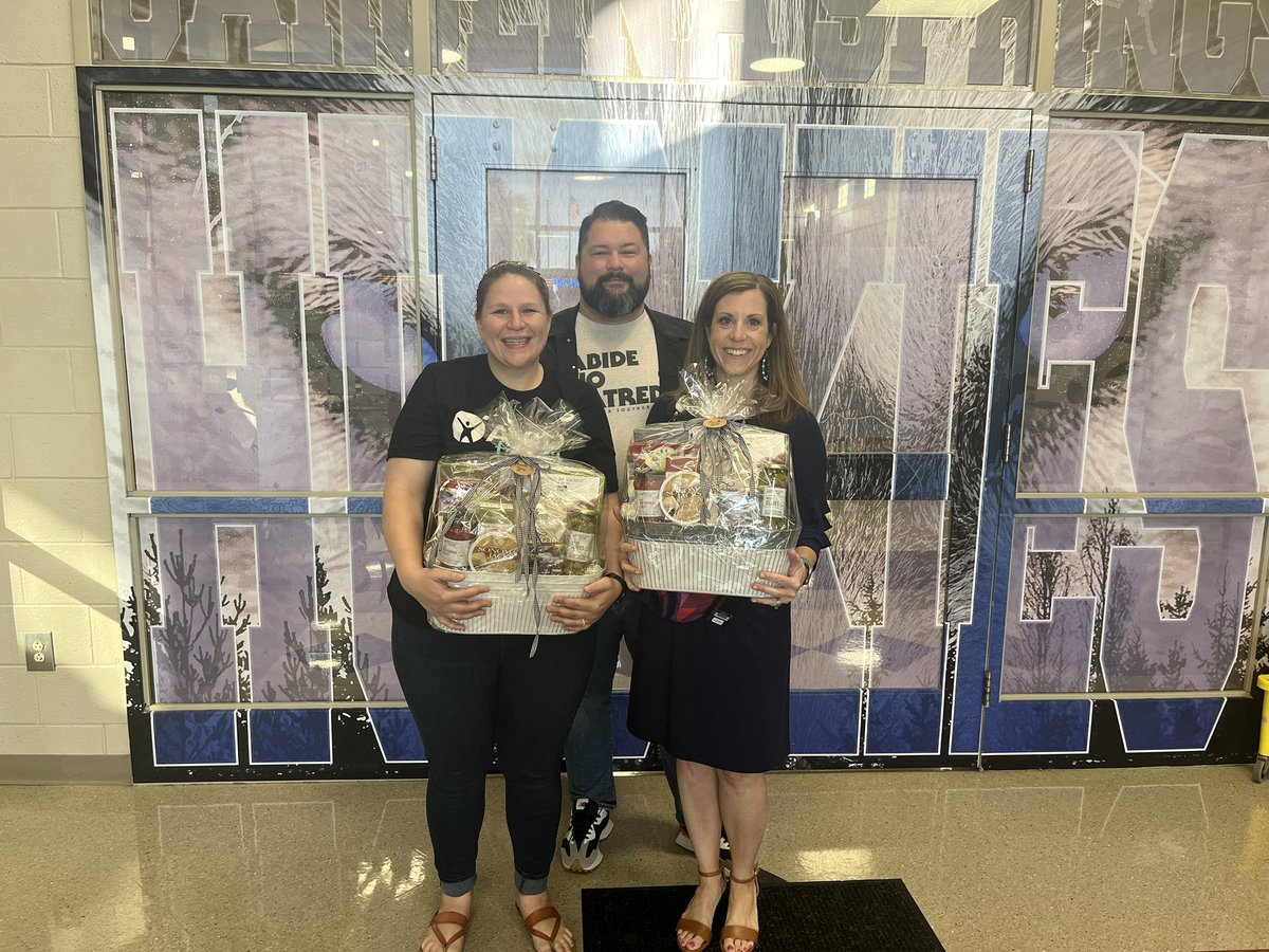 Leah Sarantopoulos (@leah_sarantop) on Twitter photo Thank you to the <a href="/CSMS_Huskies/">Carolina Springs Middle School</a> front office(s) and <a href="/bcockfield_CSMS/">Brice LS Cockfield</a> for showing us some love for #APappreciation! ❤️<a href="/tiff_wag_AP/">Tiffany Wagner</a> <a href="/williamestessc/">William Estes</a> Thank you to the <a href="/CSMS_Huskies/">Carolina Springs Middle School</a> front office(s) and <a href="/bcockfield_CSMS/">Brice LS Cockfield</a> for showing us some love for #APappreciation! ❤️<a href="/tiff_wag_AP/">Tiffany Wagner</a> <a href="/williamestessc/">William Estes</a>