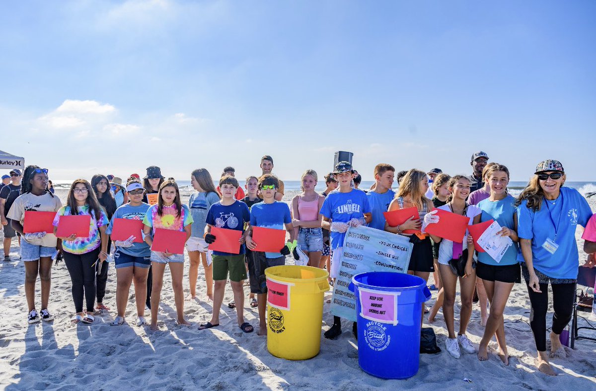 FCousteauOLC's tweet photo. Beach Clean-ups are one of the easiest and most effective ways to protect and preserve our worlds oceans and marine ecosystems. 

To learn more about OLC's Coastal Cleanups and our SEE LEARN DO approach visit our website here: https://t.co/FbuOmbWHWZ 

#FCOLC #seaturtles #ocean https://t.co/6xXhWhDXZi