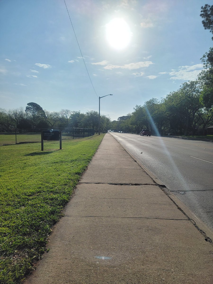justdjjenny's tweet photo. Another beautiful morning walk to start the day off right! โ๏ธ๐ #tuesdayvibe #sunshine #springtimeintexas #JustJenny https://t.co/yb9FeJ2m6k