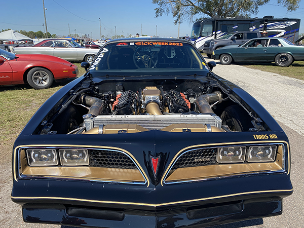EngineBuildMag's tweet photo. A properly built “Bandit” Trans Am is one of our favorite cars. Nick Weigand showed up at this year’s Sick Week with a 1977 Pontiac Trans Am featuring a twin-turbo 461 Pontiac engine. It's this week's #EngineoftheWeek sponsored by @PennGrade, Elring & NPW.
https://t.co/ANVz6Fc9o0 https://t.co/5FVbTO0lOR